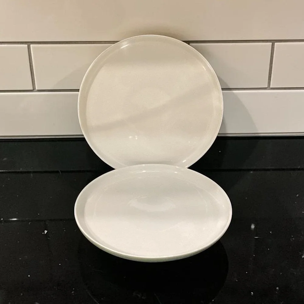Dowan‎ Cream Dinner Plates, Set of 2, Green Underside, Replacement Dinnerware